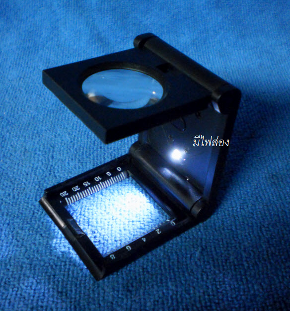 แว่นขยาย 5x ทรงเหลี่ยม ฐานตั้ง+ไฟ