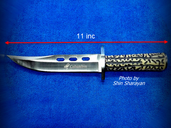 มีดพกสแตนเลสเซาะลาย ด้ามซุง Columbia 11