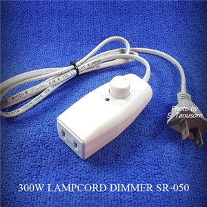  Dimmer ขนาดกำลังไฟรวมไม่เกิน 300 วัตต์ 120 บาท