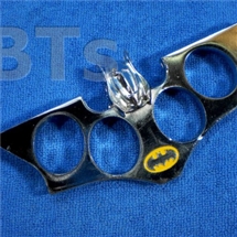 BATMAN Knuckle (สนับมือมนุษย์ค้างคาว) ส่งฟรี