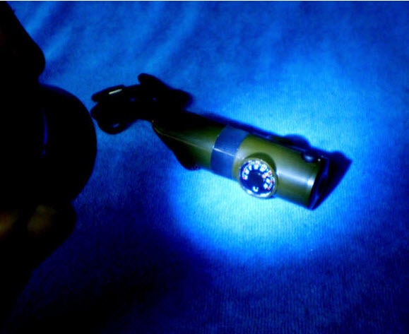 *นกหวีดนักเดินป่า รวม 6 อุปกรณ์ในตัว ราคา 80 บาท เหลืออันสุดท้าย